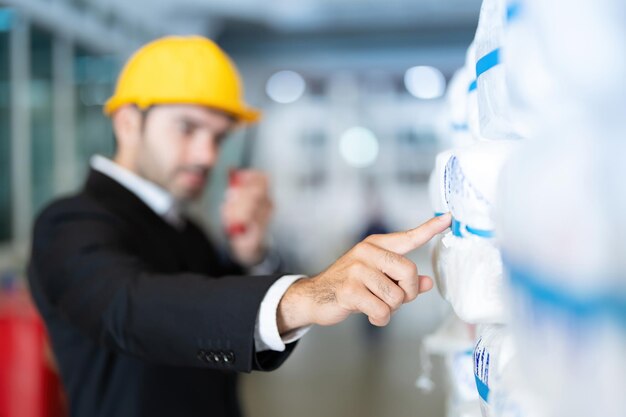 Cum să coordonezi eficient un proiect la cheie de instalare a vitrinelor frigorifice